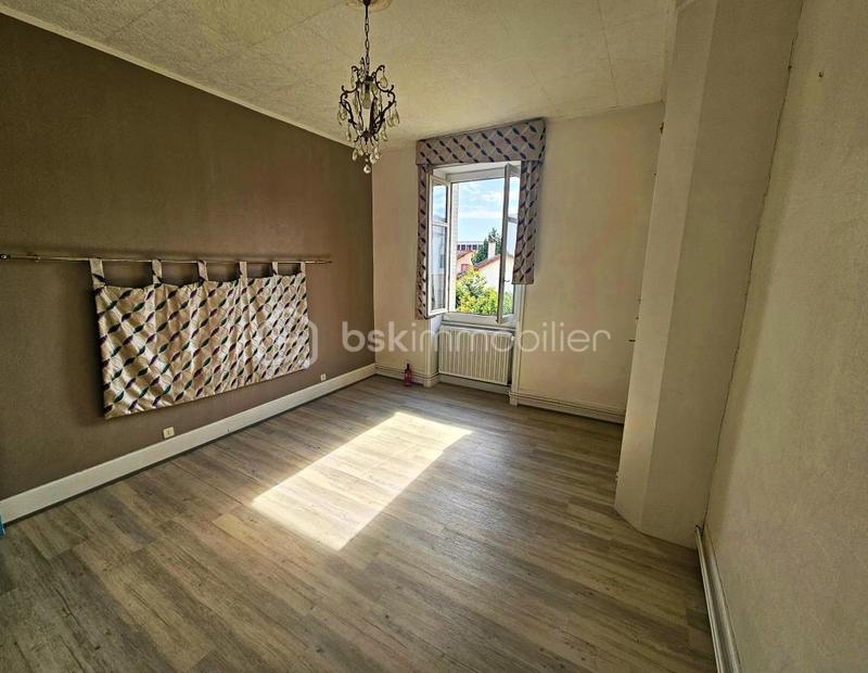 Duplex - 137 m² - 6 pièces