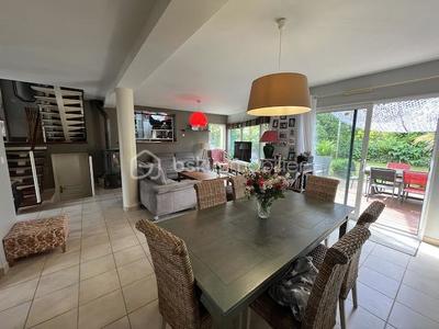 Maison - 128 m² - 5 pièces