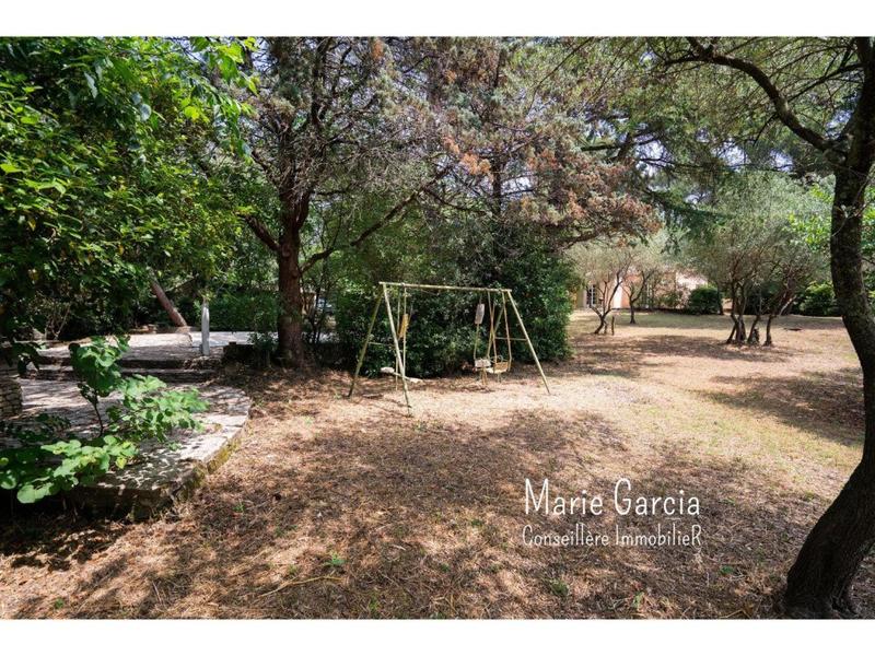 Maison - 204 m² - 7 pièces