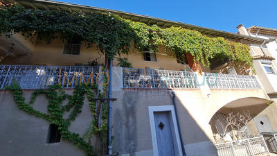 Maison de village - 178 m² - 10 pièces