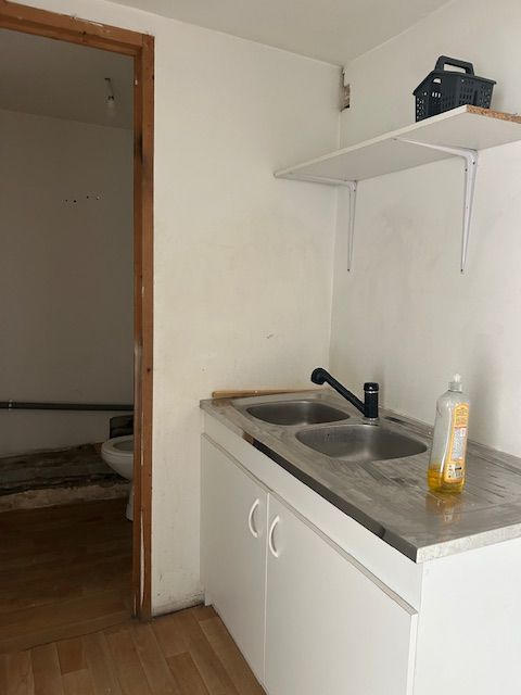 Local commercial - 38 m² - 2 pièces