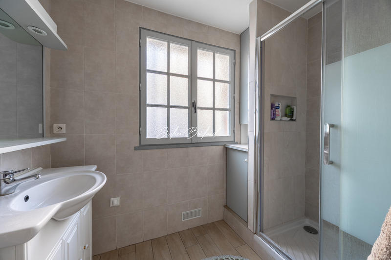 Appartement - 94 m² - 3 pièces