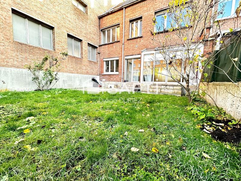 Maison - 145 m² - 8 pièces