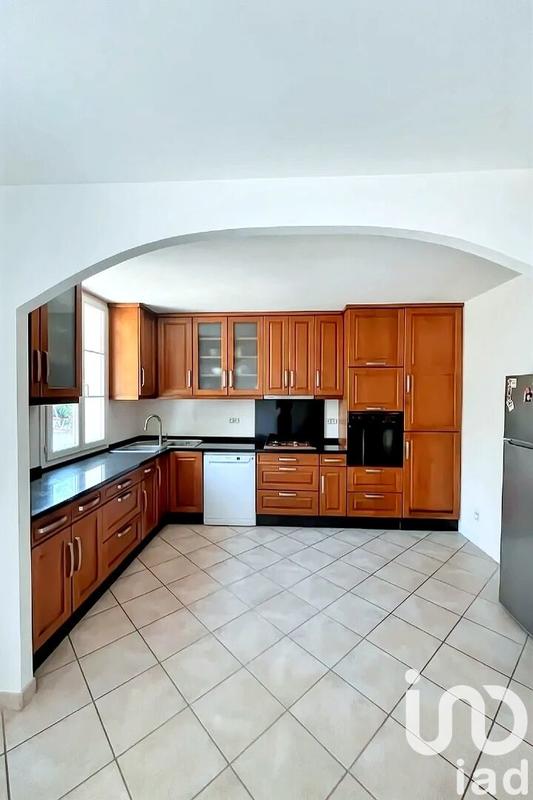 Maison - 99 m² - 5 pièces