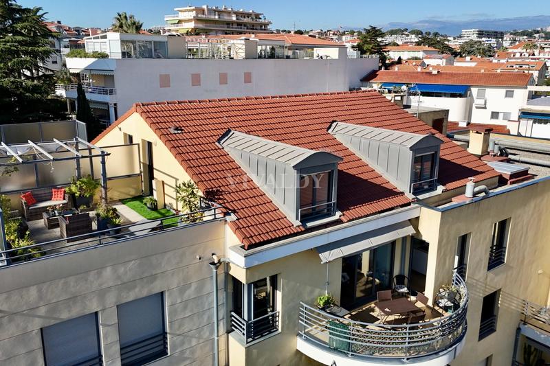 Duplex - 101 m² - 4 pièces