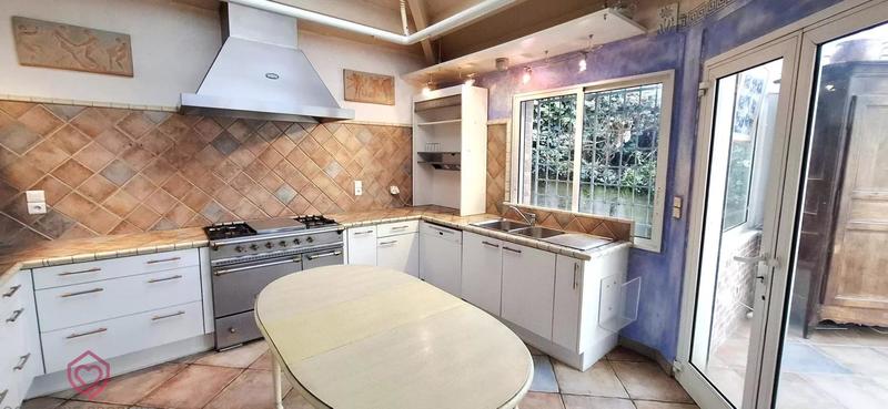 Maison de village - 249 m² - 12 pièces