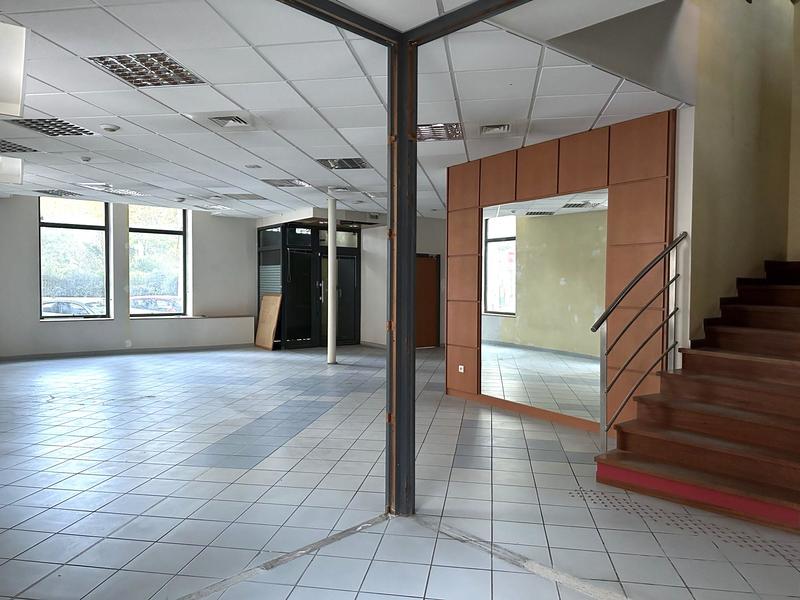 Local commercial - 300 m²