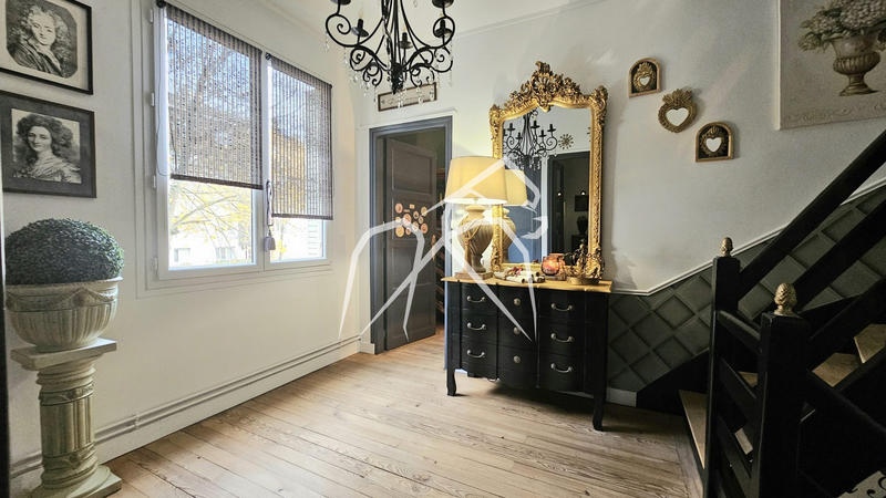 Maison - 148 m² - 8 pièces