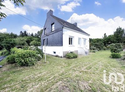 Maison - 92 m² - 5 pièces