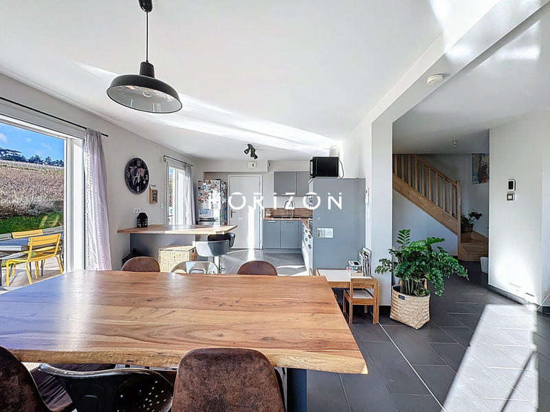 Maison - 103 m² - 5 pièces