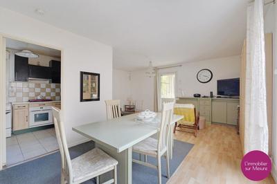 Appartement - 100 m² - 4 pièces