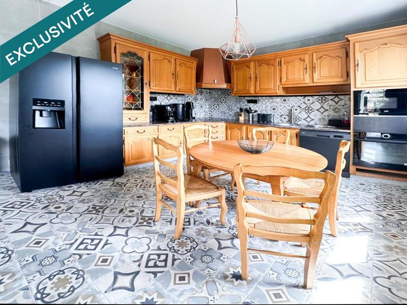 Maison - 187 m² - 7 pièces