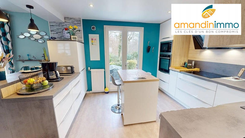 Maison - 98 m² - 7 pièces