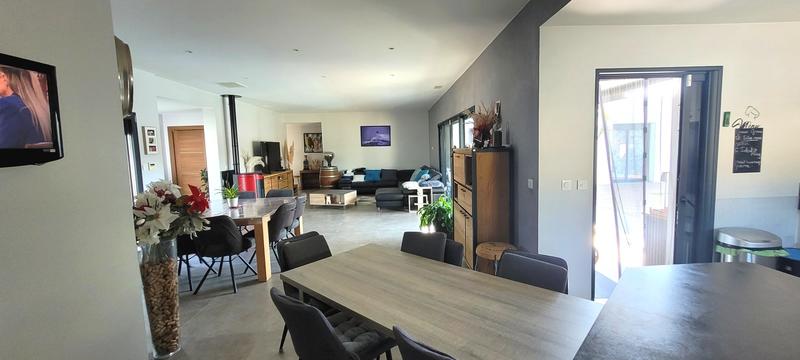 Villa - 169 m² - 4 pièces