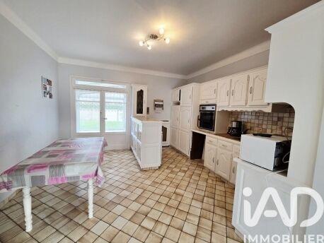 Maison - 198 m² - 8 pièces