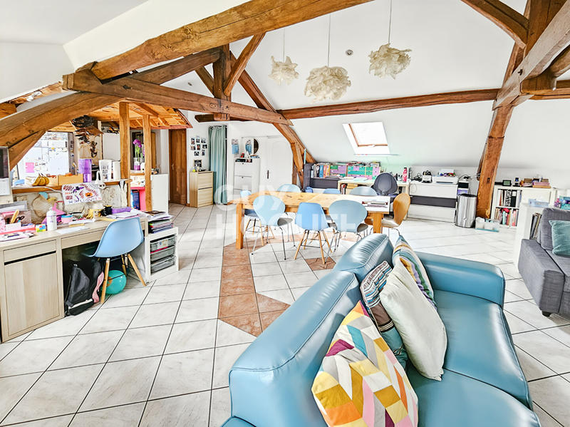 Appartement - 104 m² - 5 pièces