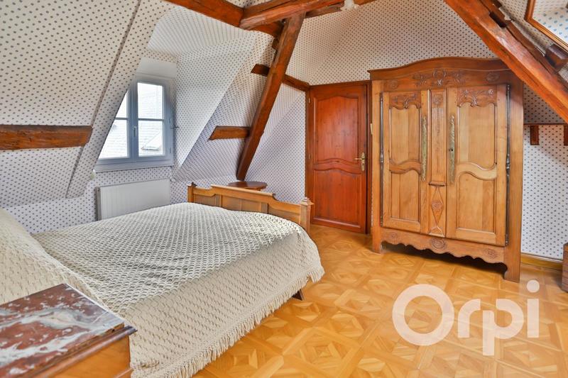 Maison - 182 m² - 7 pièces