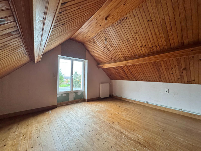 Maison - 148 m² - 8 pièces