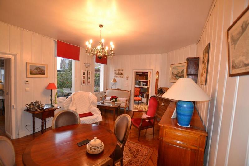 Maison de ville - 137 m² - 8 pièces