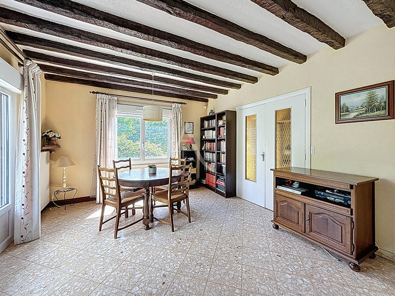 Maison - 90 m² - 7 pièces