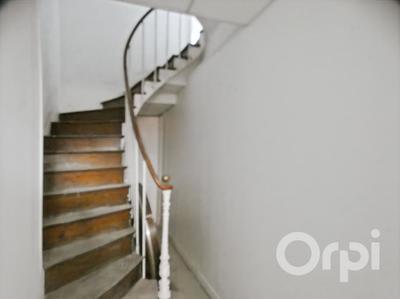 Maison - 142 m² - 7 pièces