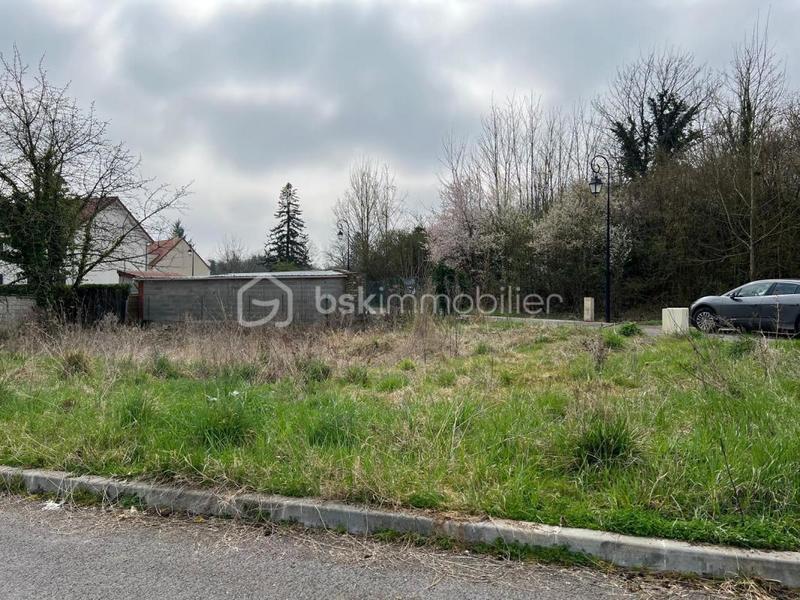 Terrain constructible - 304 m²