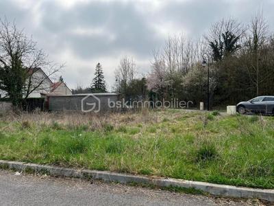 Terrain constructible - 304 m²