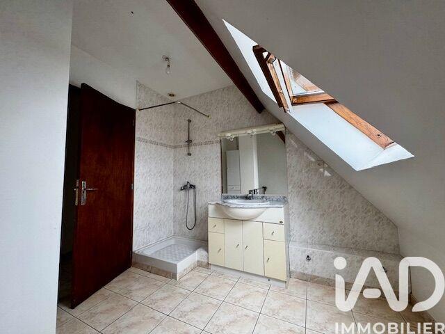 Maison - 205 m² - 8 pièces