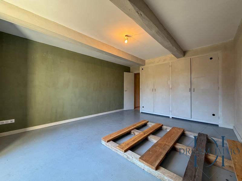 Maison - 196 m² - 5 pièces