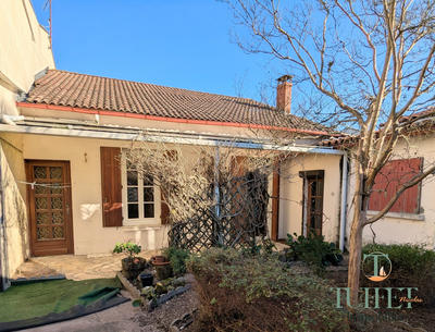 Maison ancienne - 179 m² - 8 pièces