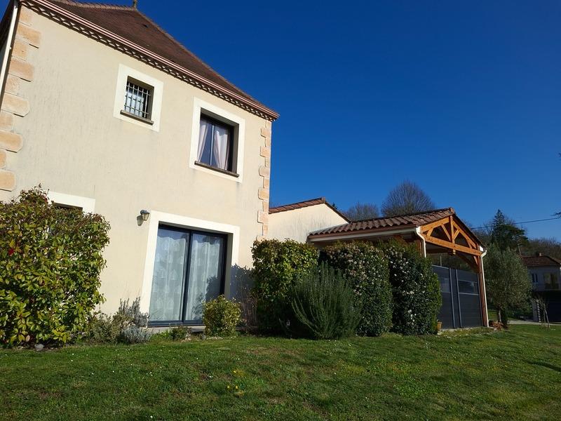 Maison - 153 m² - 9 pièces