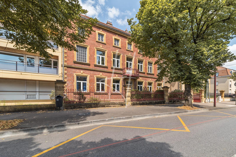 Appartement - 160 m² - 5 pièces