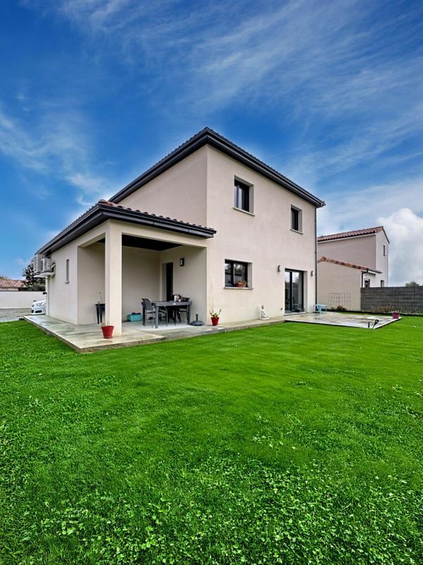 Maison - 101 m² - 5 pièces