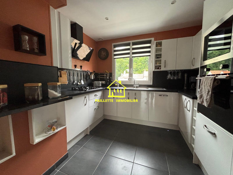 Appartement - 84 m² - 4 pièces