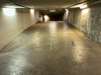 Parking / Garage - 12 m²