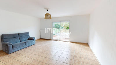 Maison - 96 m² - 5 pièces