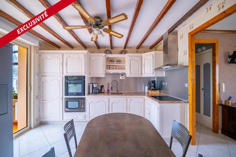 Maison traditionnelle - 130 m² - 6 pièces