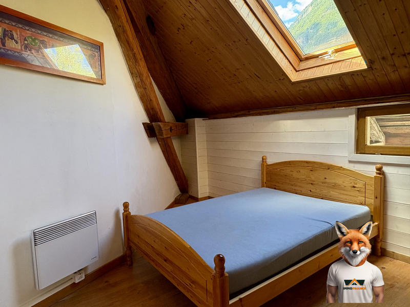 Appartement - 93 m² - 5 pièces