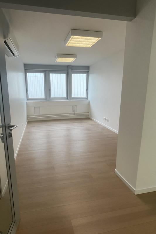 Bureau - 280 m²