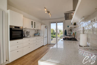 Maison - 123 m² - 5 pièces