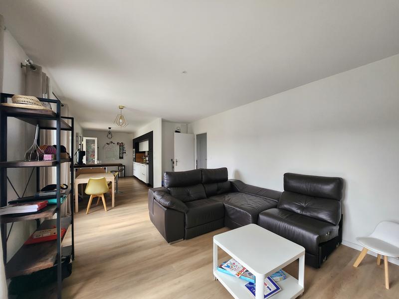 Maison - 101 m² - 5 pièces