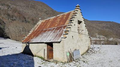 Grange - 50 m² - 2 pièces