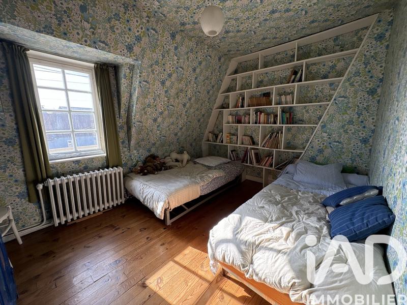 Maison - 188 m² - 8 pièces