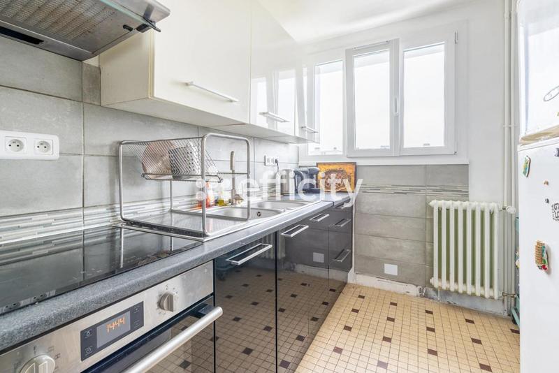 Appartement - 83 m² - 5 pièces