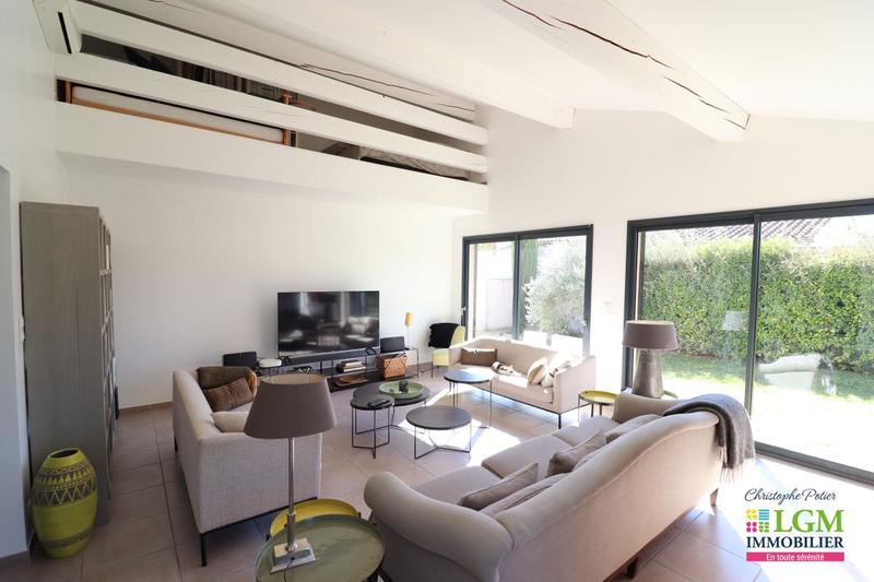 Villa - 188 m² - 6 pièces