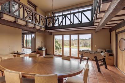 Propriété - 564 m² - 16 pièces