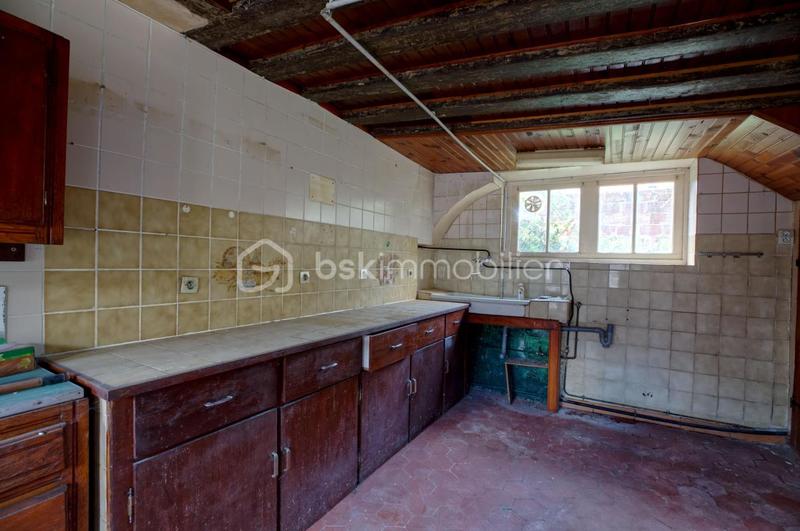 Maison traditionnelle - 234 m² - 6 pièces