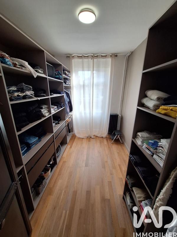 Maison - 285 m² - 8 pièces