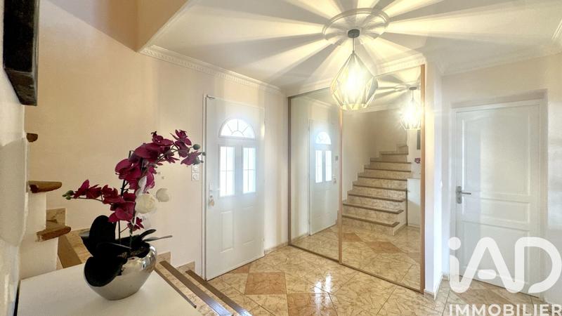 Maison - 163 m² - 6 pièces