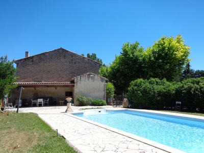 Mas - 192 m² - 7 pièces